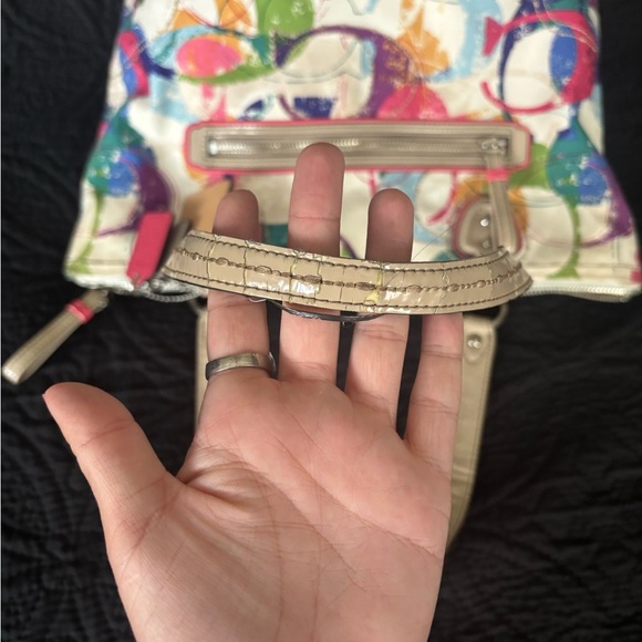 Coach Multicolor Print Shoulder Bag with Zip Closure - Picture 8 of 9